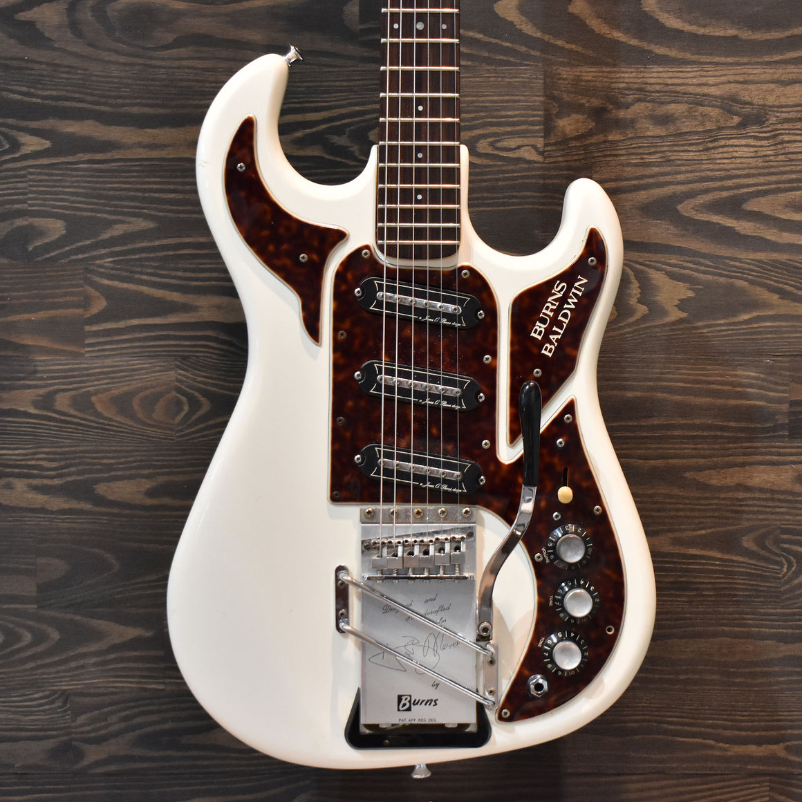 2004 40th Anniversary Burns Hank Marvin White Electric Guitar w/Hard Case (1638) (Pre-Owned)