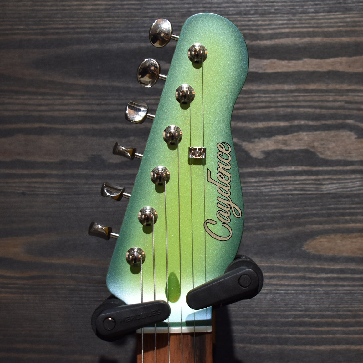 Caydence Odyssey Scorpio Jungle Burst W/Premium Gig Bag