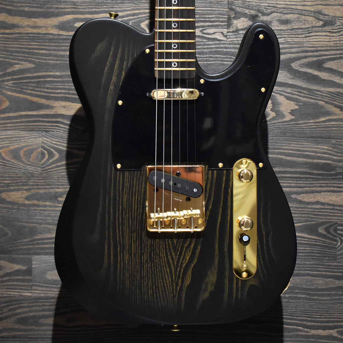 Caydence Odyssey Triton Black/Gold Satin W/Premium Gig Bag