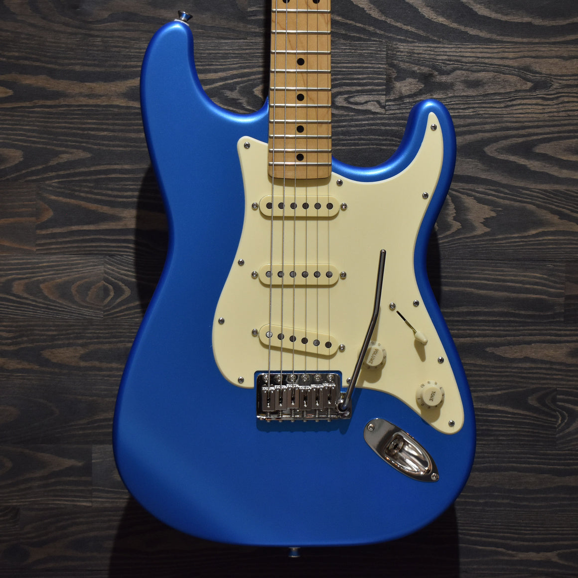 Caydence Discovery Scorpio Crystal Lake Blue Satin