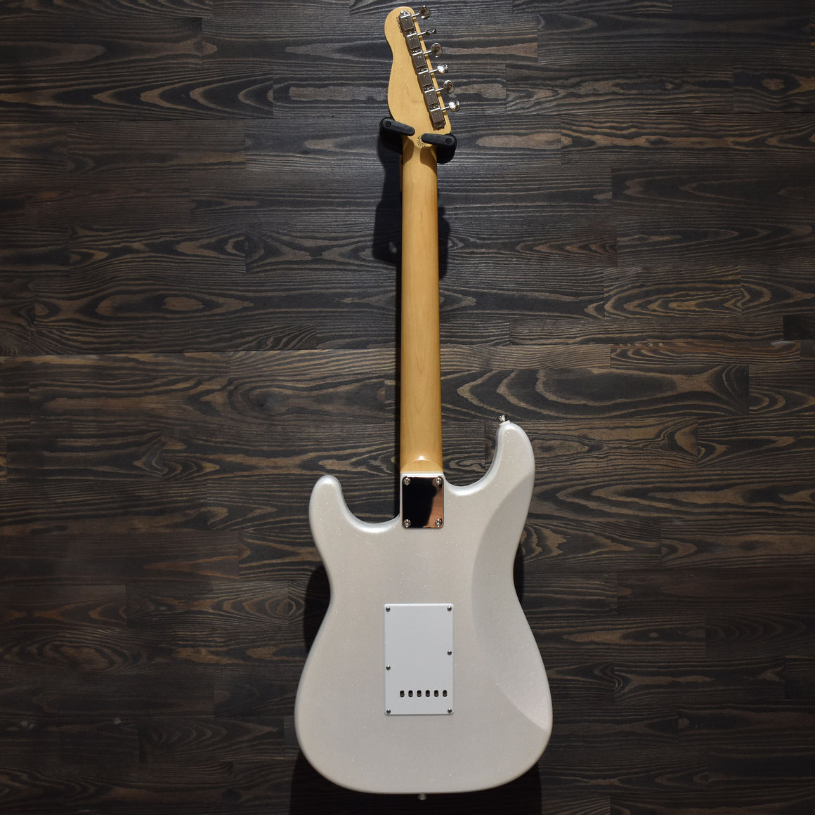Caydence Discovery Scorpio Phantom White Gloss