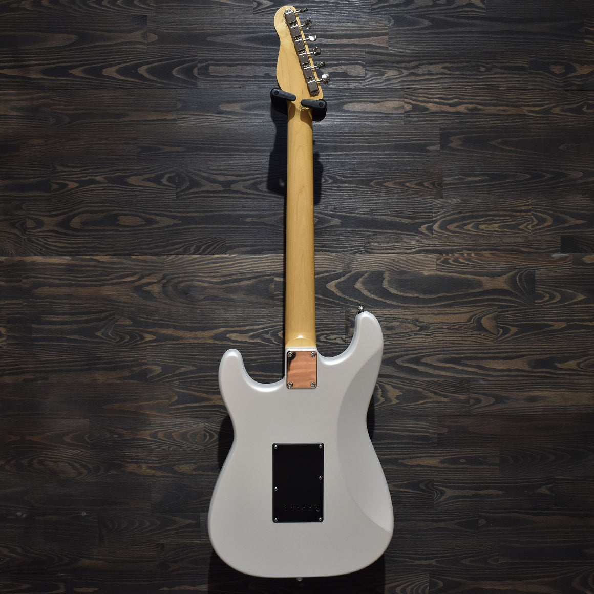 Caydence Discovery Scorpio Phantom White Satin