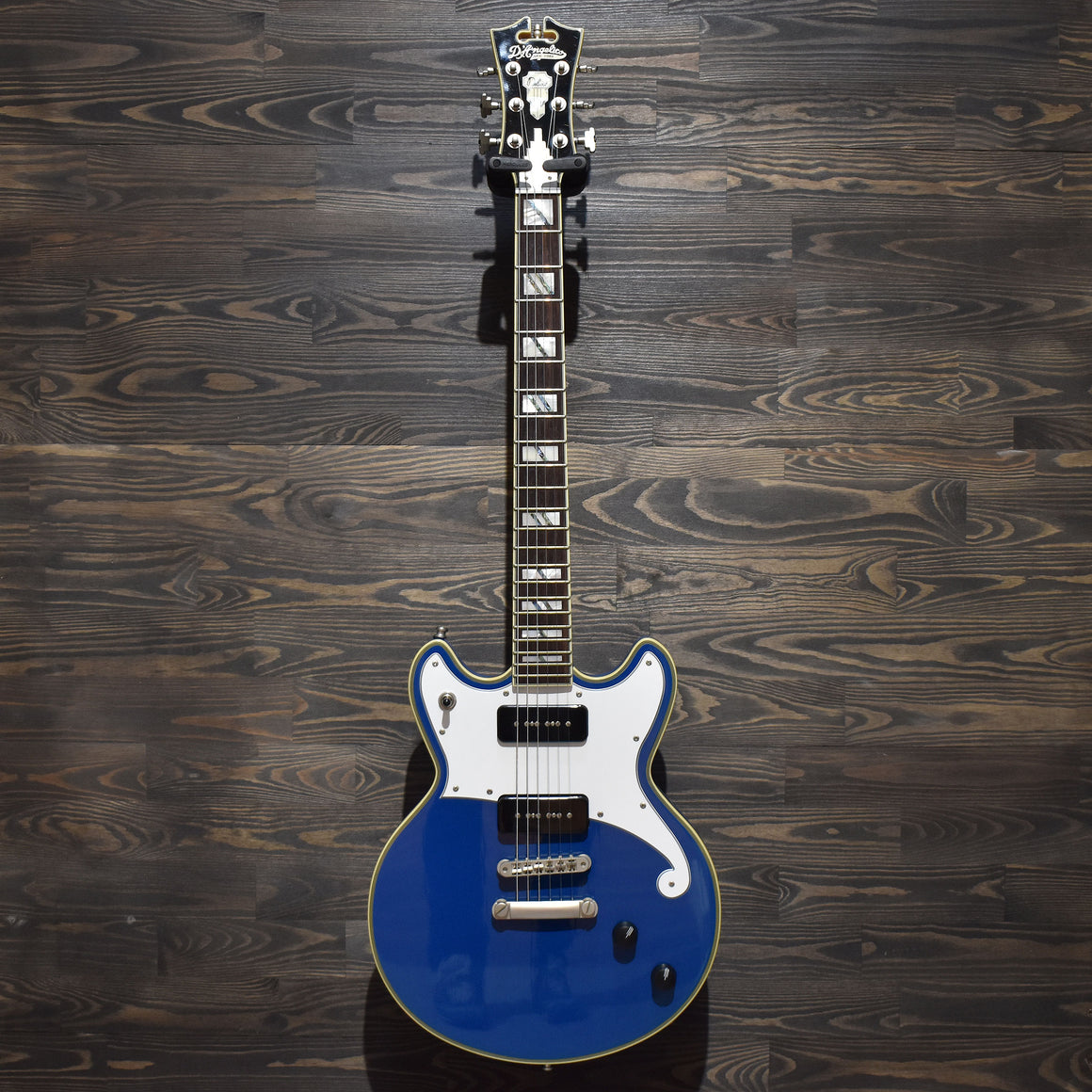 D’Angelico Deluxe Brighton LE Sapphire Electric Guitar w/ Hard Case (Pre-Owned)