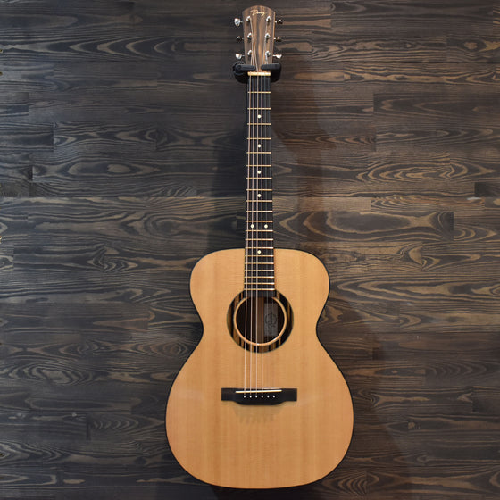 Dovey Guitars Model 3 Walnut Acoustic Guitar w/Hard Case