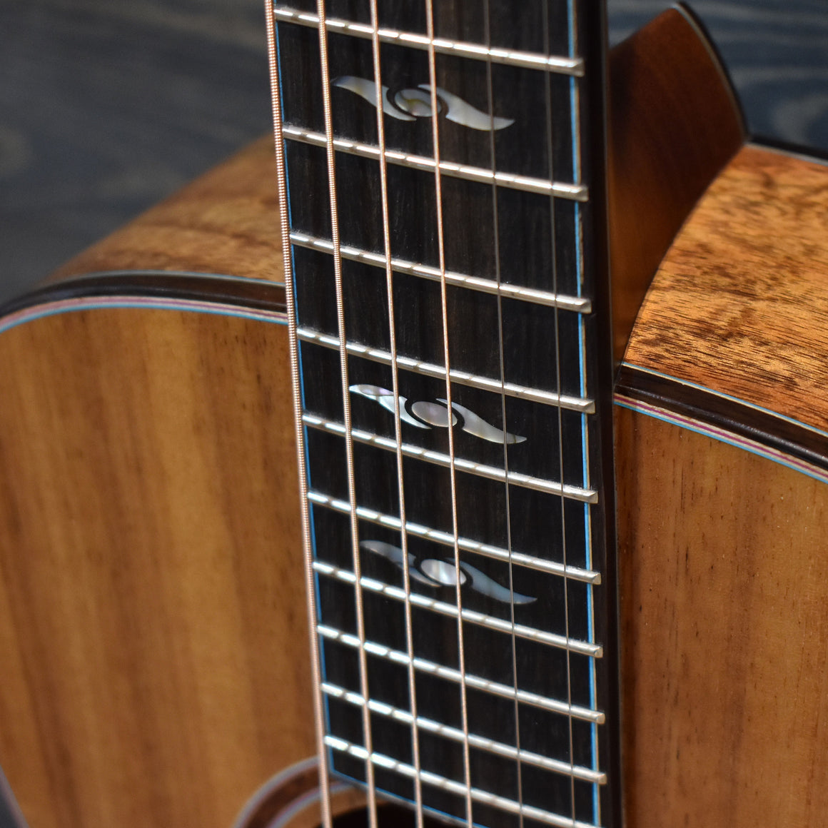 Eastman L-OOSS-KOA Limited Acoustic Guitar W/ Hard Case