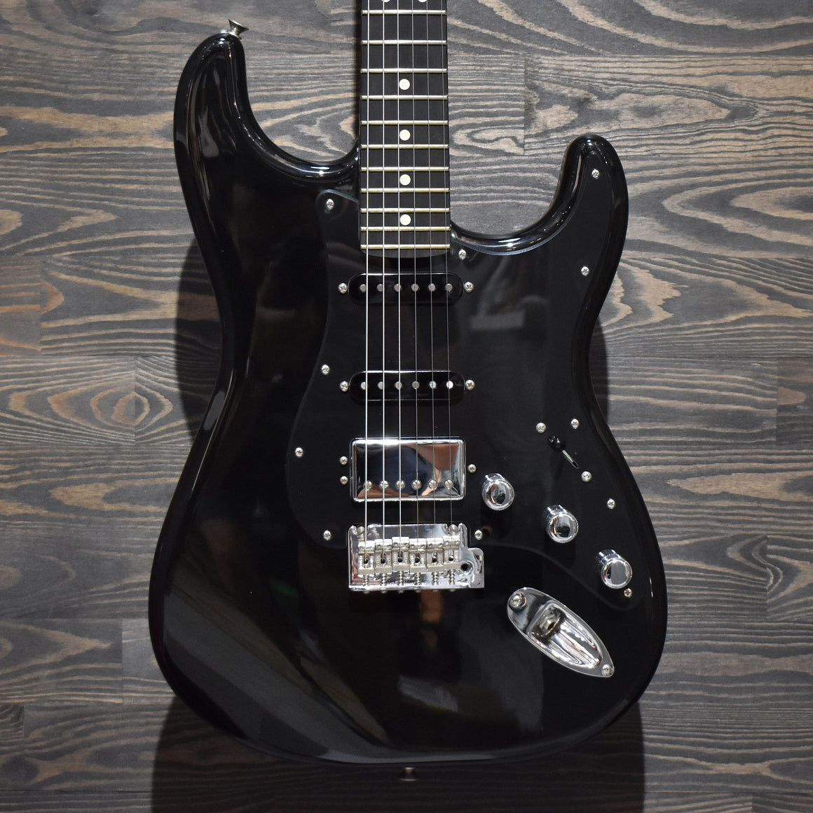 Fender Limited Edition Player Stratocaster HSS Black w/ Kinsman Gig Bag (Pre-Owned)
