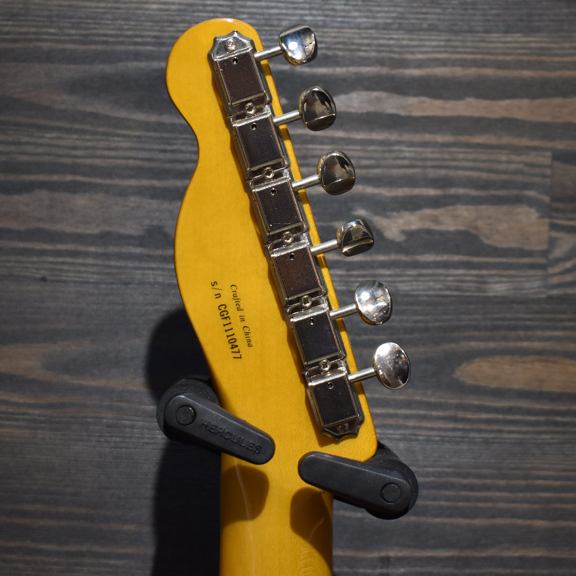 Fender Modern Player Telecaster Thinline Deluxe w/ TGI Gig Bag (Pre-Owned)