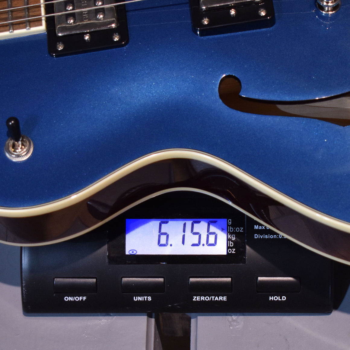 Gretsch G2622T Streamliner Double-Cut Electric Guitar Dark Denim