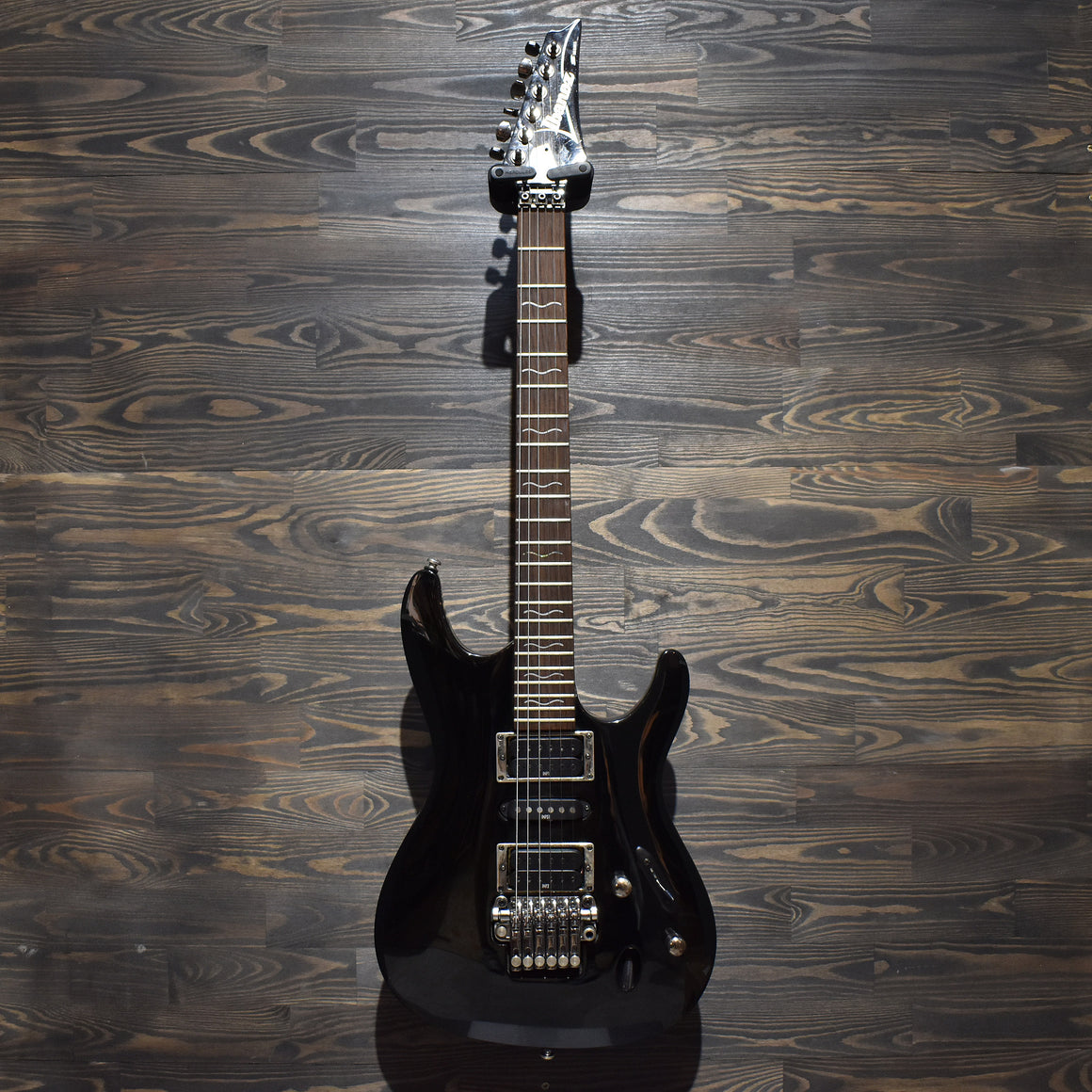 Ibanez S470 Electric Guitar Black w/ Gator Hard Case (Pre-Owned)