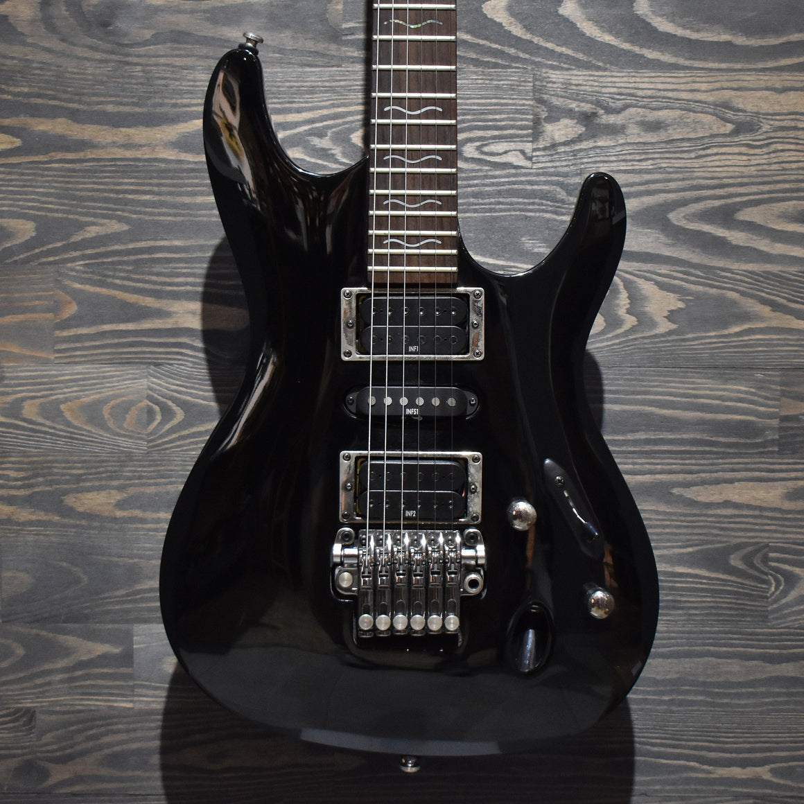 Ibanez S470 Electric Guitar Black w/ Gator Hard Case (Pre-Owned)