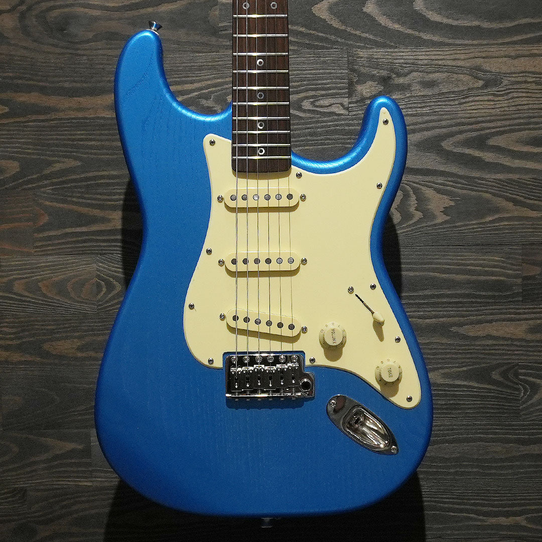 Caydence Endeavour Scorpio Crystal Lake Blue Satin w/ Premium Gig Bag