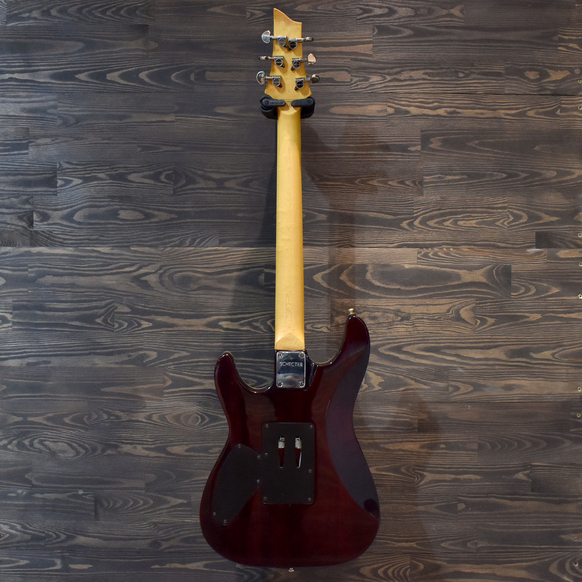 Schecter Diamond Series Omen Extreme Electric Guitar (Pre-Owned)