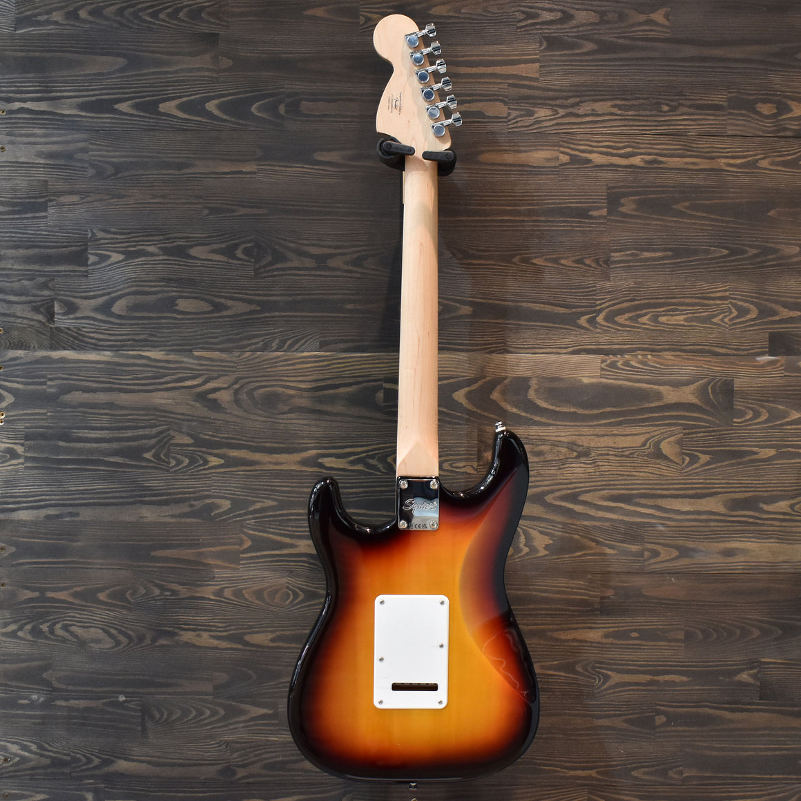 Squier Affinity Stratocaster LRL 3-Tone-Sunburst Electric Guitar