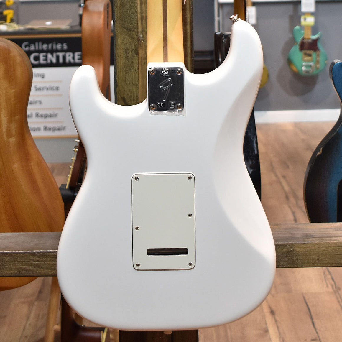 Fender Player Series Stratocaster Polar White Electric Guitar