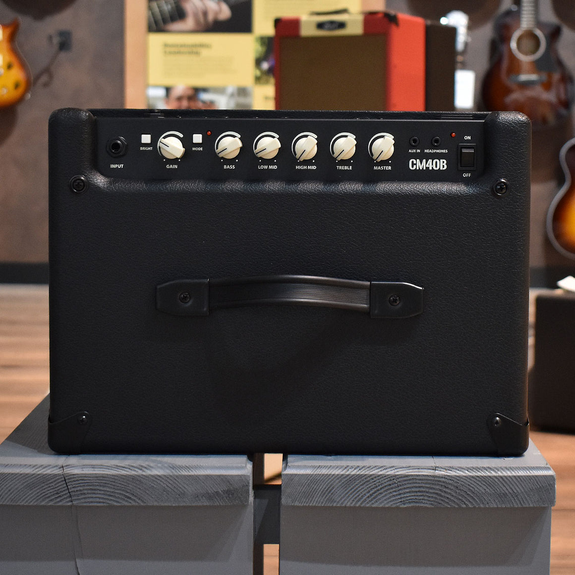 Cort CM40B Bass Amplifier - Black